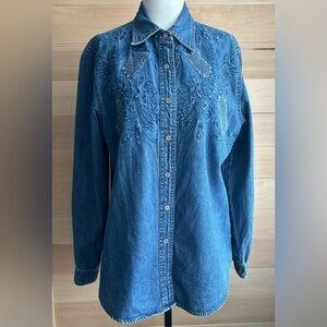 Lafei-Nier size L, long sleeve, western style, snap up, embroidered with bling